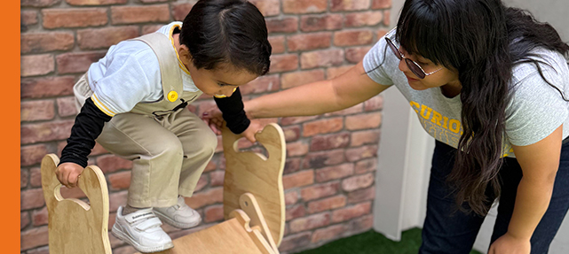 Abrazar, jugar, amar: las claves de un comienzo seguro y feliz